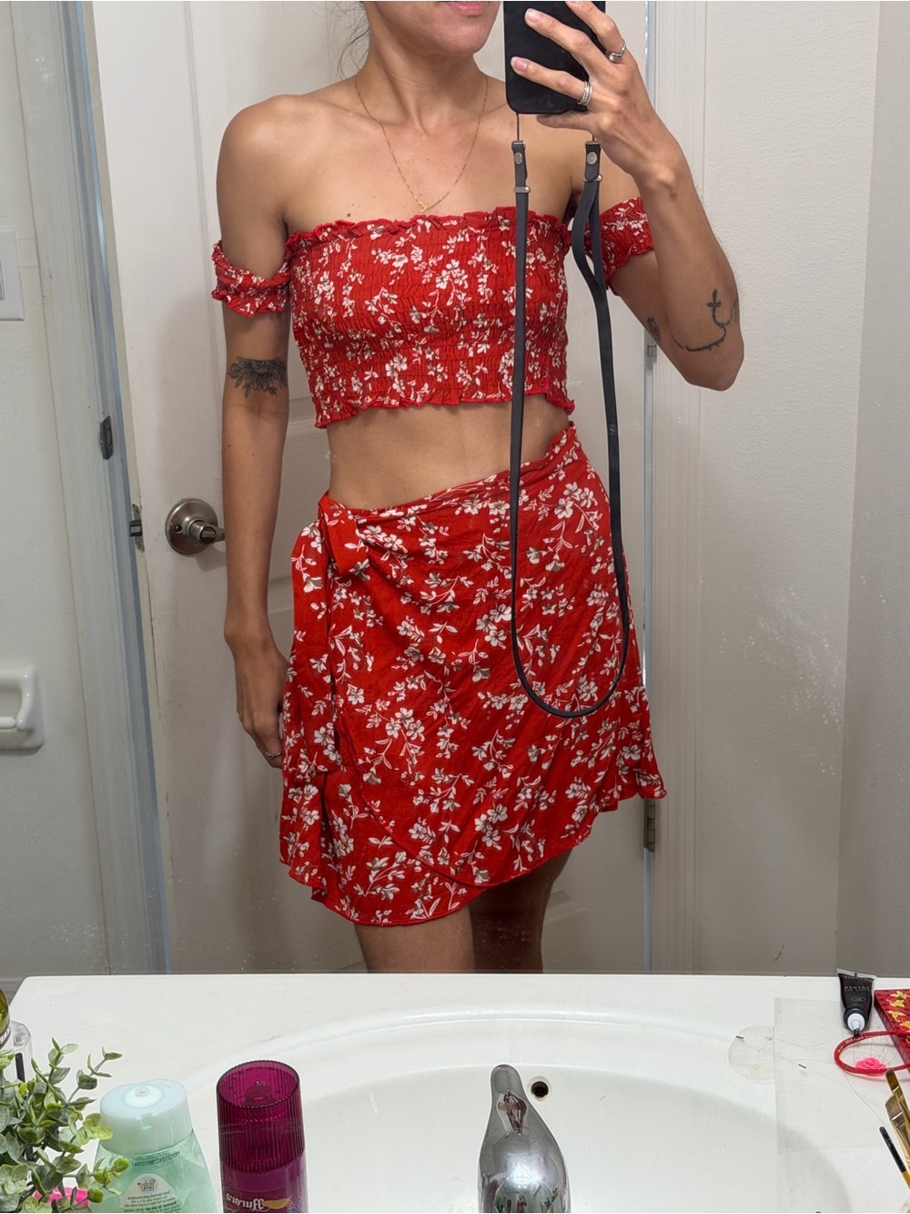 ❤️ Red Floral Rayon Two Piece Set | Size